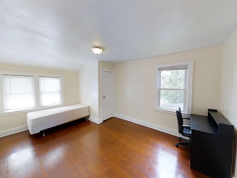 1005 E Colvin St #1 — Photo 12