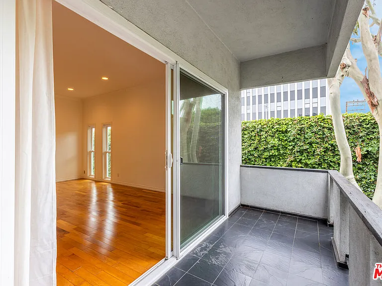 1226 Franklin St #4 — Photo 43