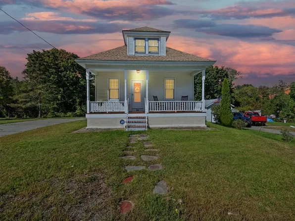 34 Marvel St, Taunton, MA 02780