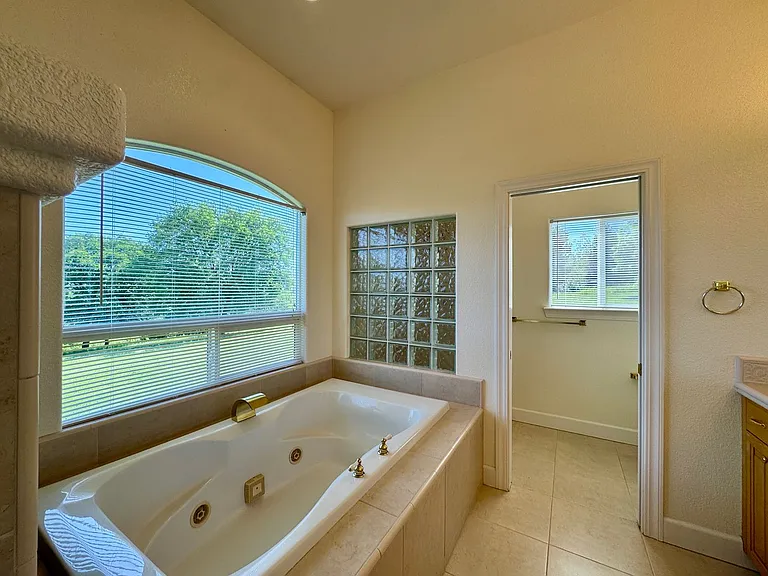 6255 Peacock Way — Photo 27