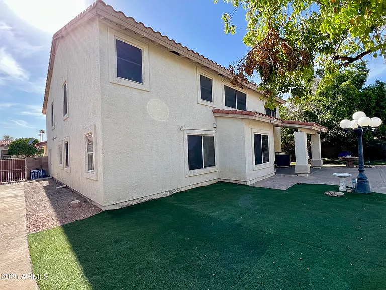 12721 N 58th Dr — Photo 16
