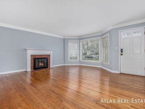 4th image of 5207 W 70th Ter