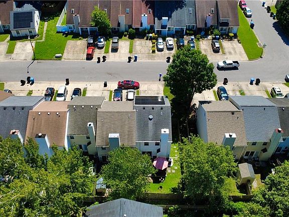 3rd image of 4685 Greenlaw Dr