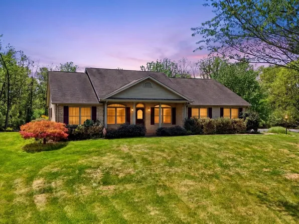 107 Palace Ct, Inwood, WV 25428