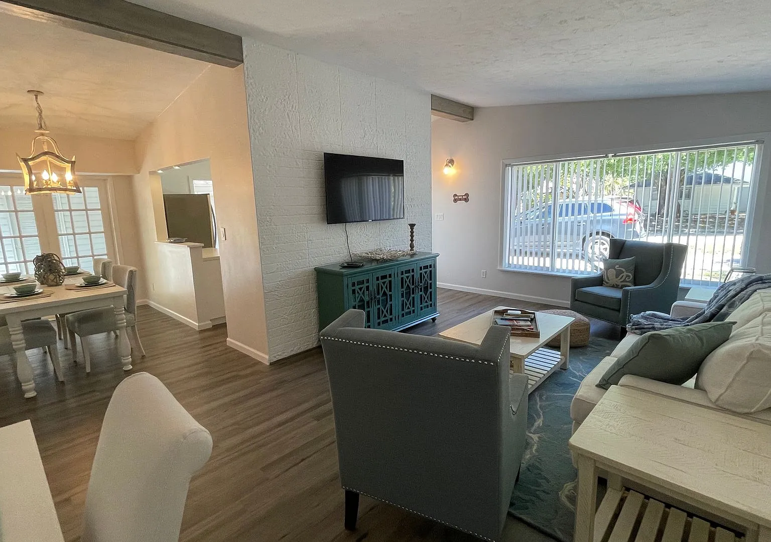 Turnkey Furnished Short Term Rental — Photo 4