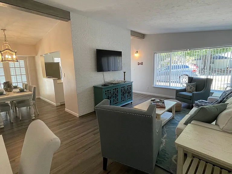 2504 S Milmar Dr — Photo 4