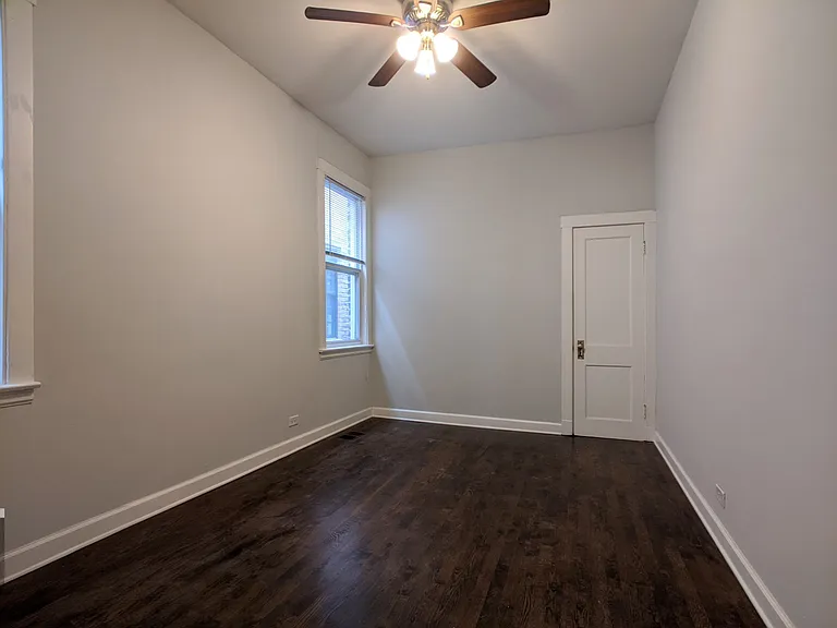 2257 W Hirsch St #1W — Photo 8