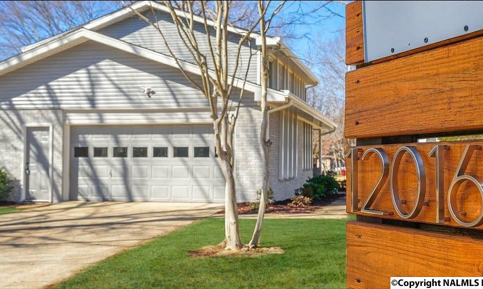 1st image of 12016 Camelot Dr SE