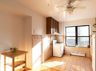 31-44 Steinway St #2R, Astoria, NY 11103