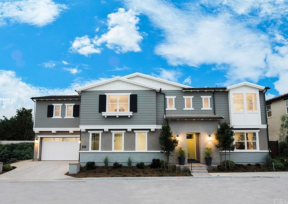 1st image of 302 Costa Bella Ct