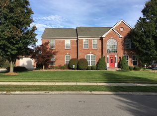 2021 Wedgewood Ln, Hebron, KY 41048