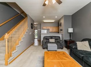 5847 Muirfield Dr SW APT 4, Cedar Rapids, IA 52404