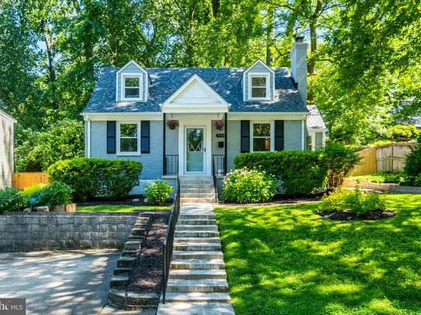 7005 Jefferson Ave, Falls Church, VA 22042