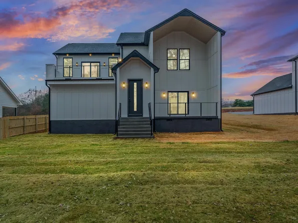 319 Hunts Bridge Rd, Greenville, SC 29617