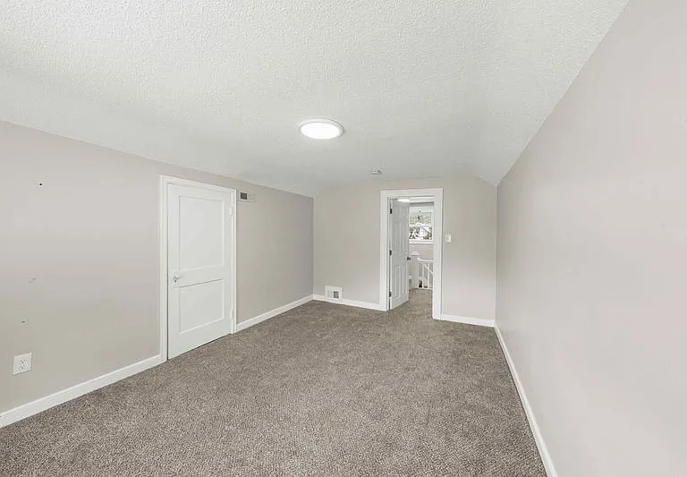 1789 Maryland Ave E — Photo 28