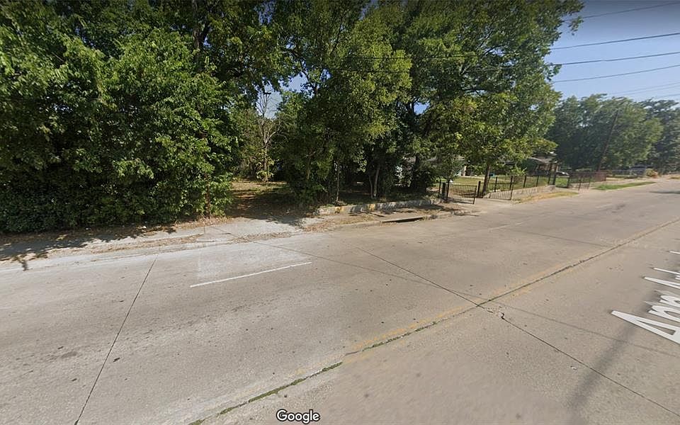 2nd image of 2215 E Ann Arbor Ave Lot 5