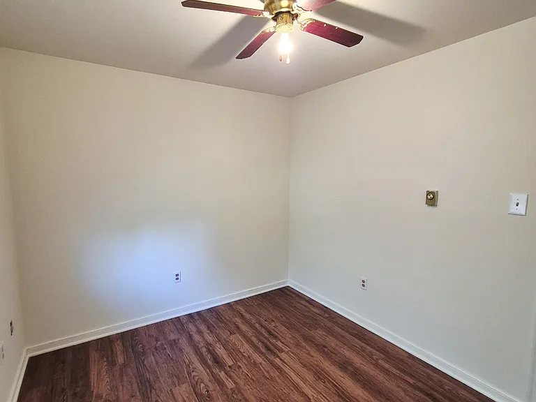 1412 Blair St — Photo 21