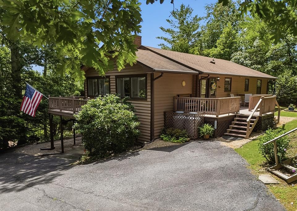 1st image of 93 Jamie Ln