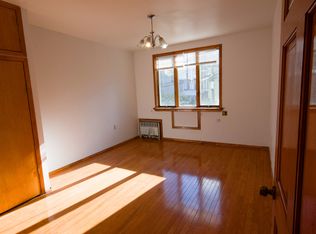 113 Diamond St APT 2B, Brooklyn, NY 11222