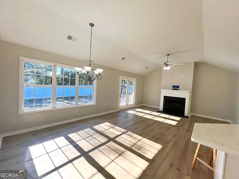 220 Brookstone Dr SW — Photo 4