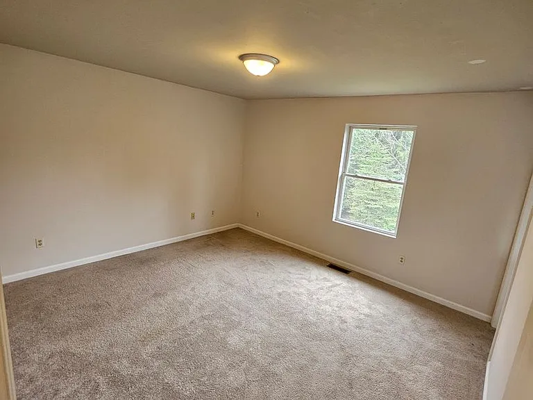 2105 Circleville Rd — Photo 13