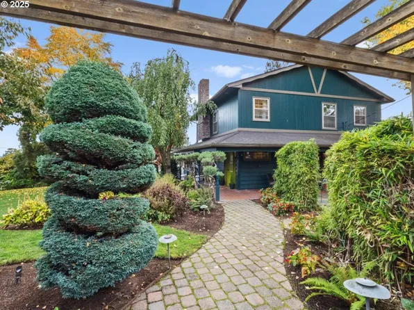 7220 SE Alder St, Portland, OR 97215