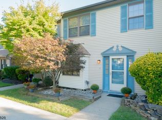 14 Exeter Ct, Somerset, NJ
