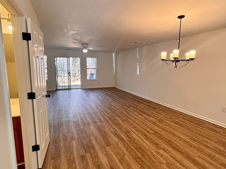 1116 Island Club Dr — Photo 5