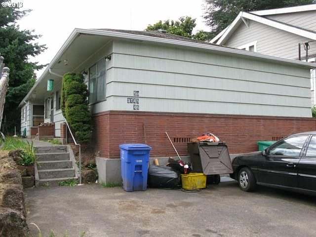 Building Photo 3