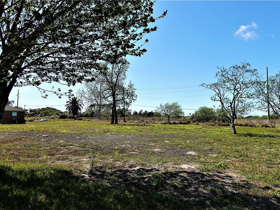 1st image of 627 8th St