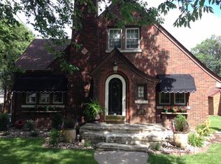 2446 27th St, Moline, IL 61265