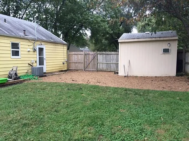 2 bed, 690 sqft, $1,145 — Photo 3