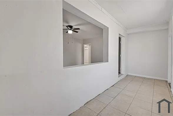 1257 W 35th St — Photo 3