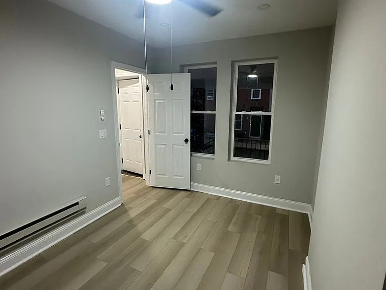 4038 Cambridge St — Photo 2