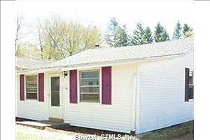lake view cottage