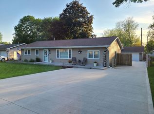 1212 Sunset Dr, Wilmington, IL