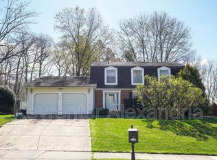 7123 Red Horse Tavern Ln, Springfield, VA 22153