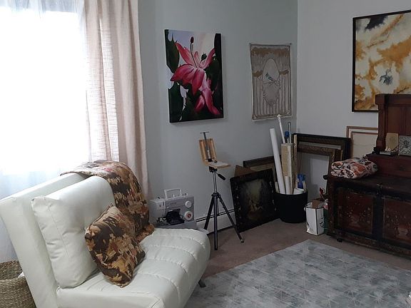 5th image of 1207 Owens St N #101