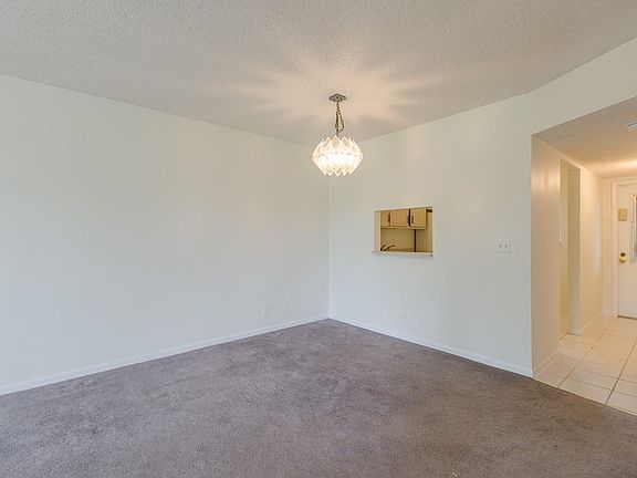 5th image of 2700 Casita Way APT 211