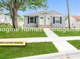 1410 Lake St NE #1410, Hopkins, MN 55343