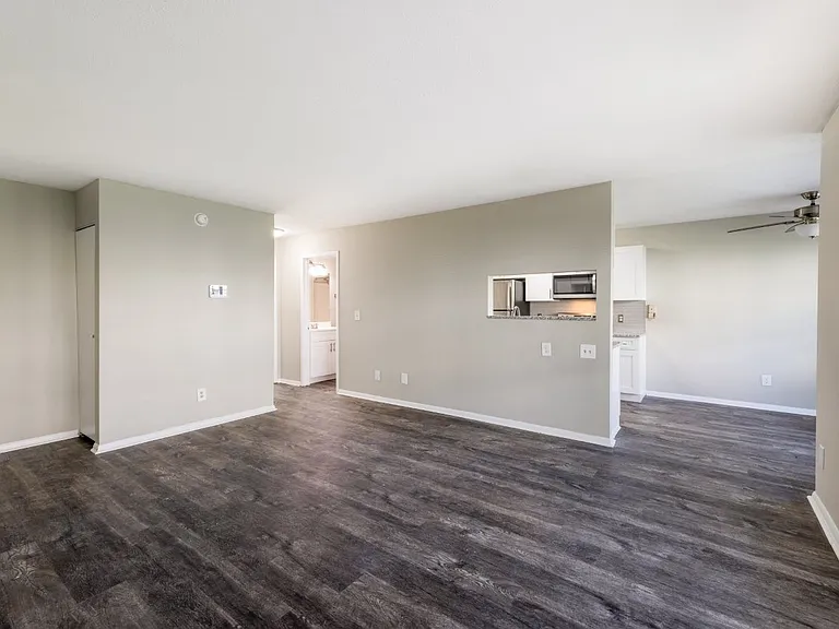 Mad River Apartment Homes — Photo 6