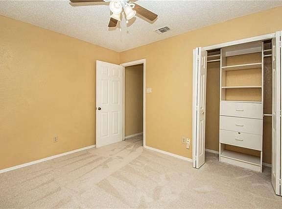3rd image of 2318 Matterhorn Dr