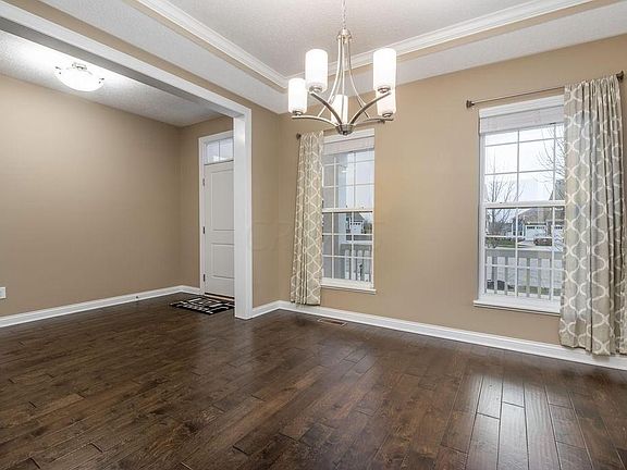 3rd image of 7193 Beachwood Way
