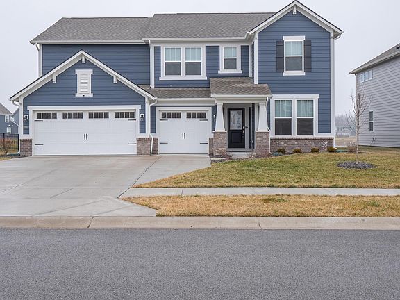 2nd image of 3131 Emmaline Dr