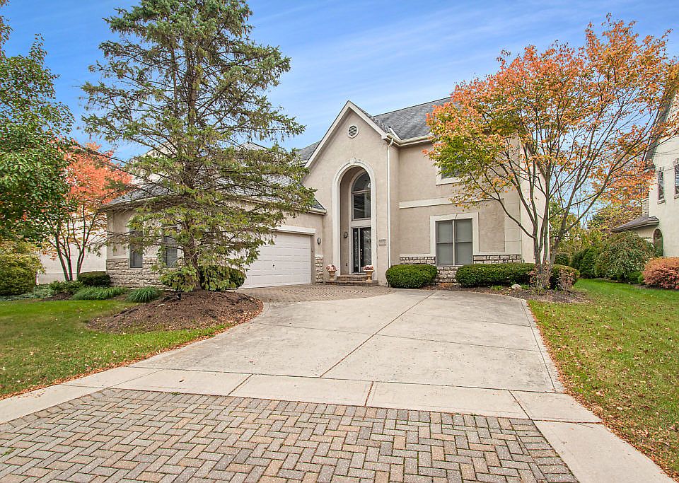 1st image of 9805 Oxford Cir