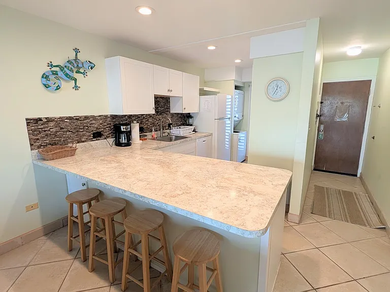 106 Golden Rock Est — Photo 2