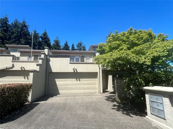 5051 50th Avenue NE #16, Seattle, WA 98105