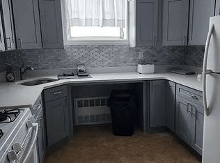 662 E 7th St #2A, Brooklyn, NY 11218