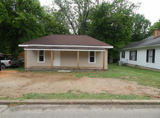 1220 Brown St, Paris, TN 38242