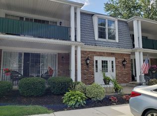 70 Hamlin Sq APT 2, Williamsville, NY 14221